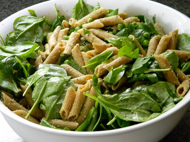 Whole Wheat Penne with Pesto and Spinach