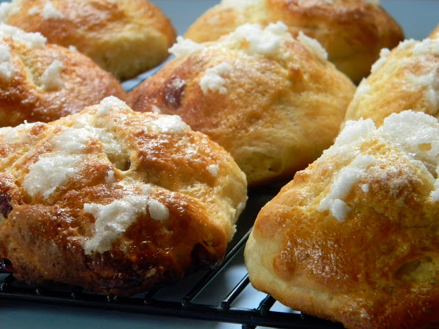 Whole Wheat Cranberry Milk Rolls