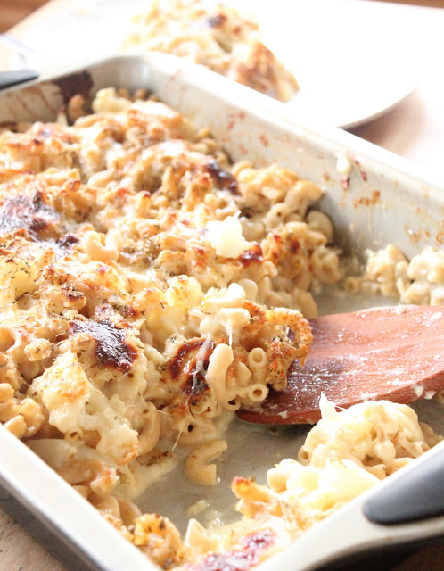 Gooey Cauliflower Mac and Cheese 