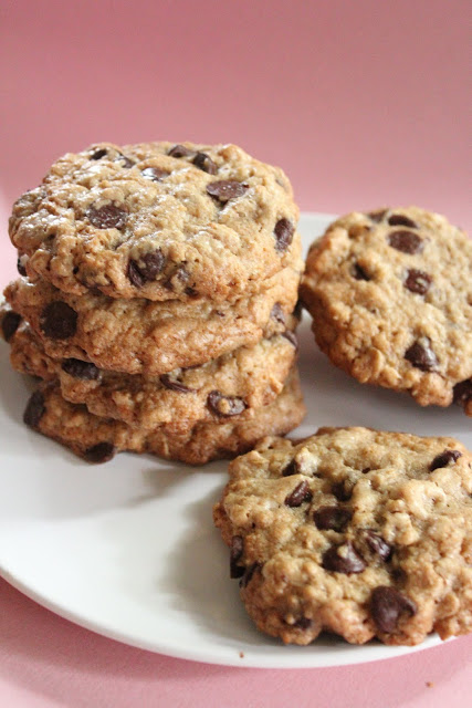 Ultimate healthier oatmeal and chocolate chip cookies