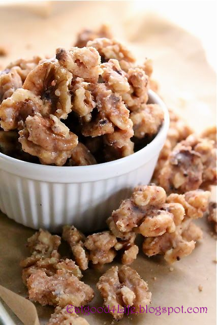 Cinnamon sugared walnuts