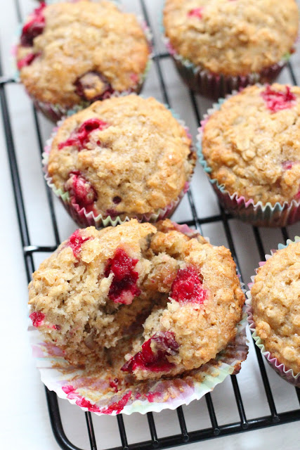 Cranberry and oatmeal muffins 
