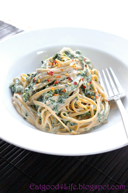 Skinny Fettuccine Alfredo with spinach