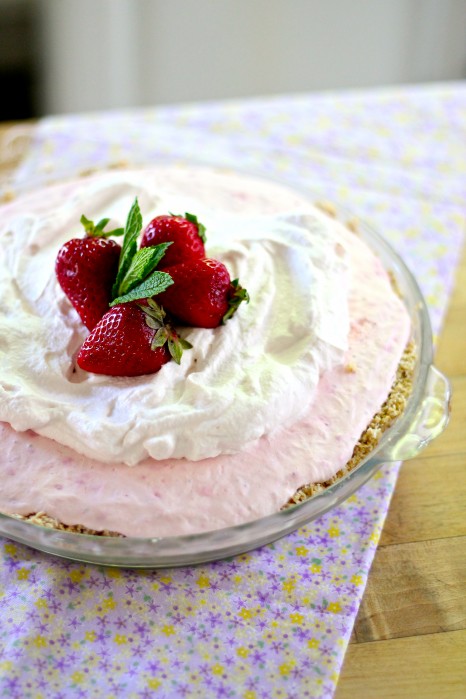 strawberry and coconut icebox pie