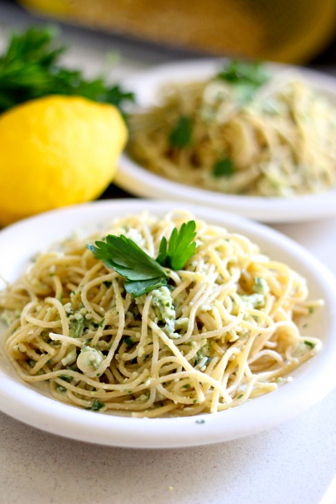 creamy avocado pasta 