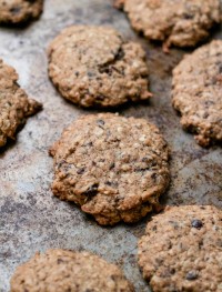 Oatmeal and chocolate cookies:Eatgood4life.com