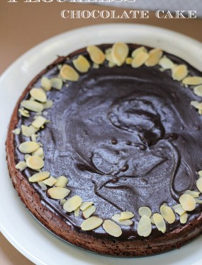 Flourless chocolate cake: Eatgood4life.com