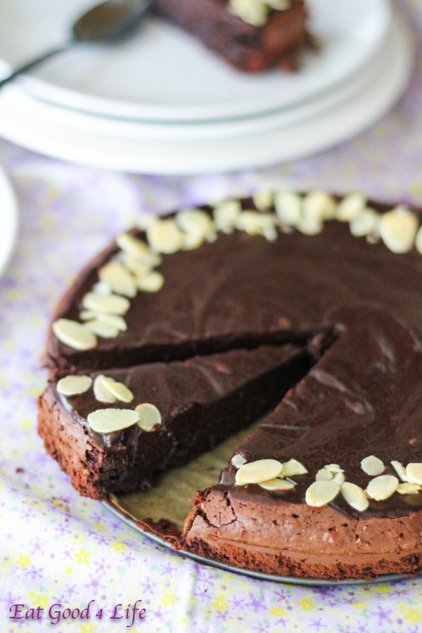 Flourless chocolate cake