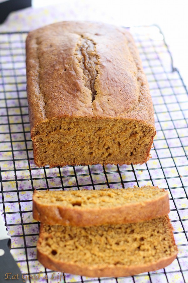 Low-fat pumpkin bread