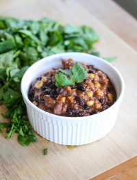 slow cooker bean and quinoa chili:Eatgood4life.com