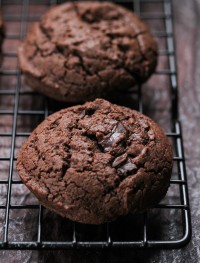 Gluten free double chocolate chunk cookies jpeg:Eatgood4life.com