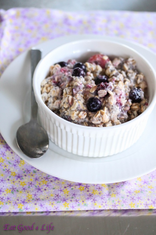 overnight mixed berry oatmeal