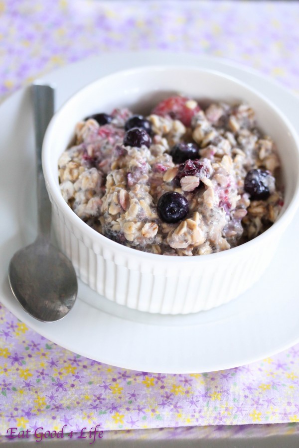 overnight mixed berry oatmeal