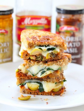 kale and sun dried tomato sandwich