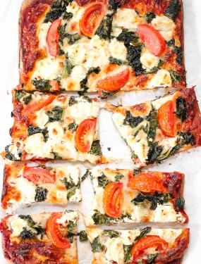 kale goat cheese pizza