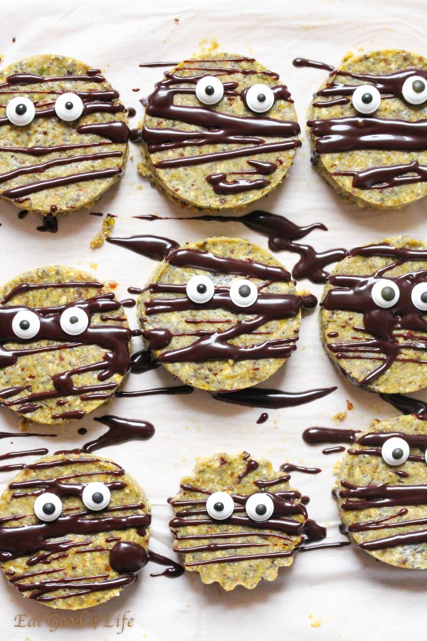 Raw vegan gluten free halloween cookies