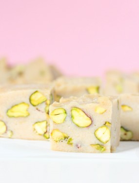 Baileys pistachio fudge