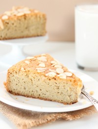 Gluten free almond cake