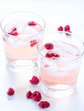 Raspberry and lemon soda