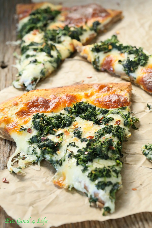 roasted garlic spinach white pizza | Eat Good 4 Life