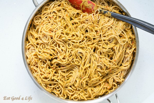 spaghetti with kale and walnut pesto | Eat Good 4 Life