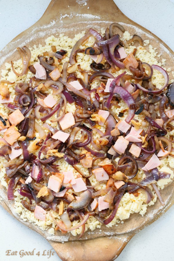 Whole wheat caramelized onion bacon pizza | Eat Good 4 Life