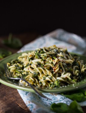 gluten free spinach pesto pasta | Eat Good 4 Life