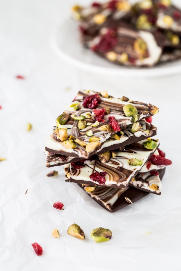 Cranberry pistachio chocolate bark | Eat Good 4 Life