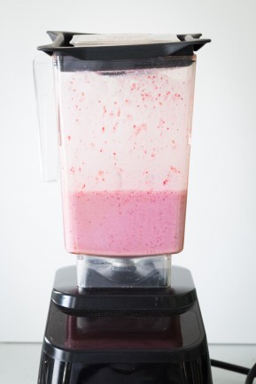 Mixed berry smoothie | Eat Good 4 Life