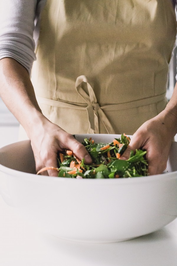 Fresh spinach salad with tahini dressing | Eat Good 4 Life