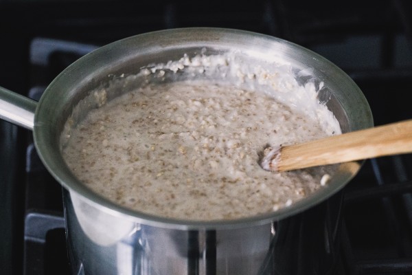 Blueberry almond oatmeal | Eat Good 4 Life