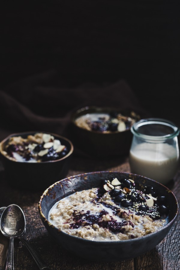 Blueberry almond oatmeal | Eat Good 4 Life