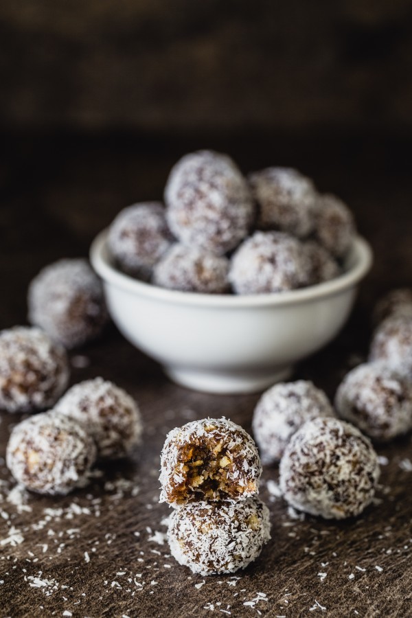 Coconut date bites | Eat Good 4 Life