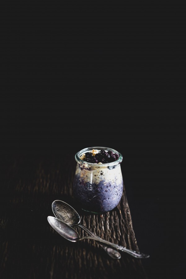 Blueberry coconut overnight oats | Eat Good 4 Life