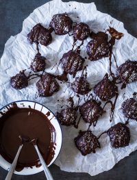 Superfood energy truffles | Eat Good 4 Life