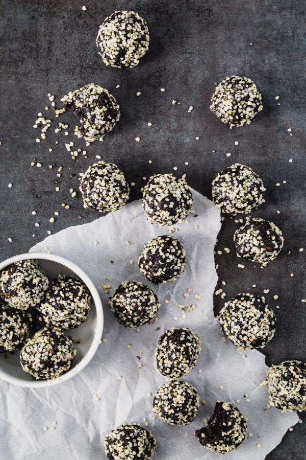 Acai superfood bites | Eat Good 4 Life