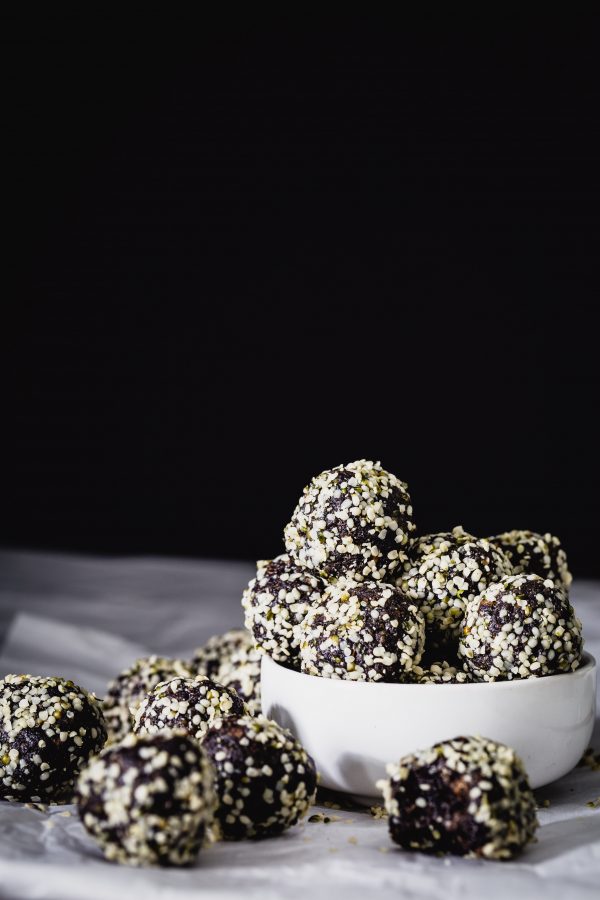 Acai superfood bites | Eat Good 4 Life