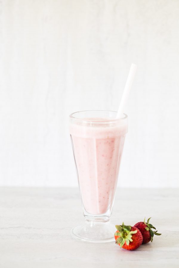 Strawberry banana smoothie | Eat Good 4 Life