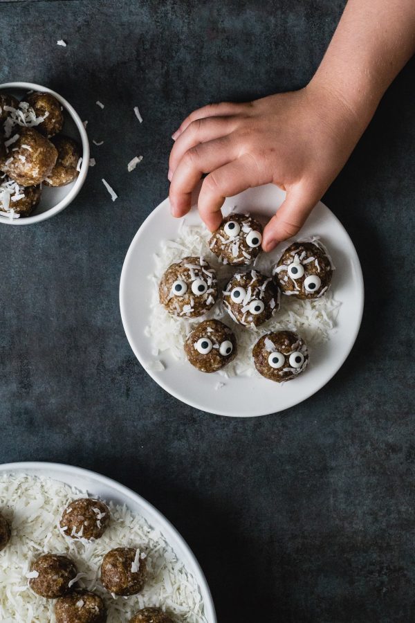 Halloween coconut date bites - Eat Good 4 Life