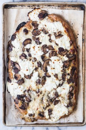 Caramelize mushroom arugula pizza | Eat Good 4 Life