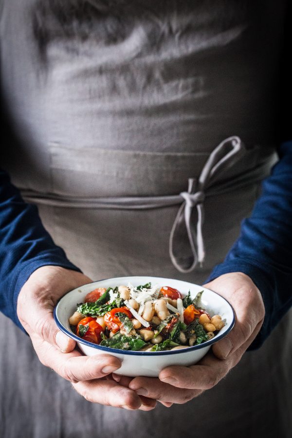 Caramelized tomatoes, white bean and kale salad | Eat Good 4 Life