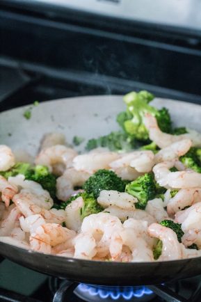 15 minutes Asian shrimp and broccoli - Eat Good 4 Life