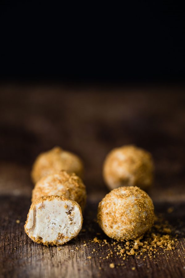 Gingerbread white chocolate truffles | Eat Good 4 Life