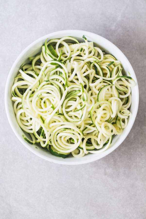 Asian zucchini noodles - Eat Good 4 Life