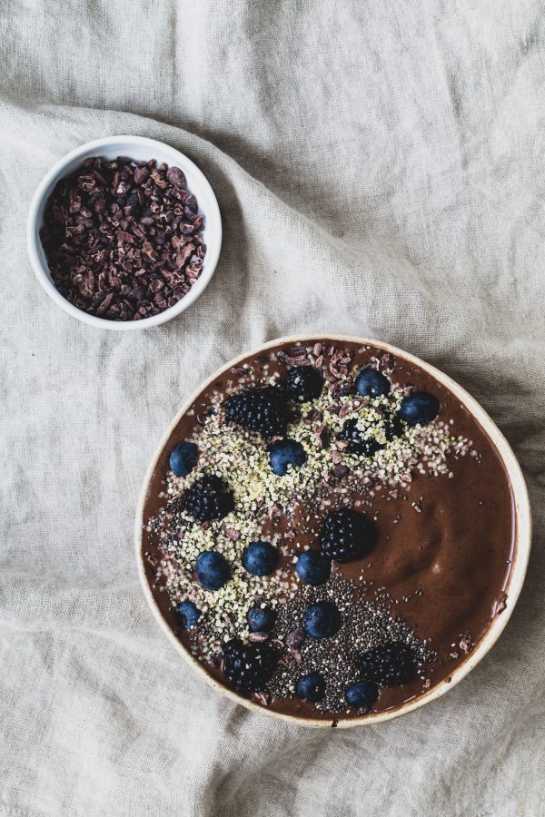 high protein chocolate smoothie bowl | Eat Good 4 Life